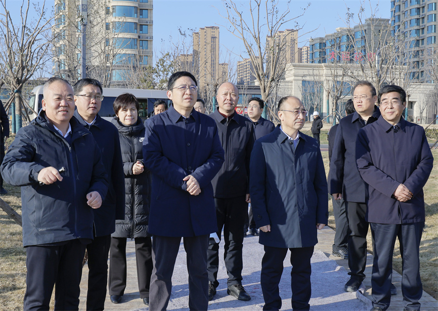 储祥好调研官道河生态修复与整治工作 姚逊 储祥好调研官道河生态修复与整治工作 姚逊